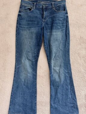 Old Navy Women’s Blue Medium Wash Mid-Rise Micro Flare Jeans 4